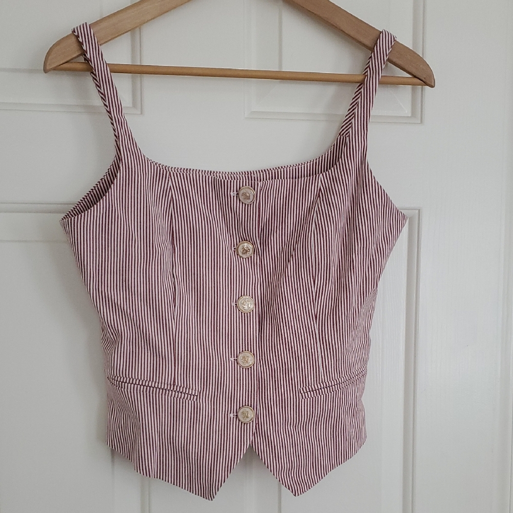 Elegant Striped Sleeveless Blouse